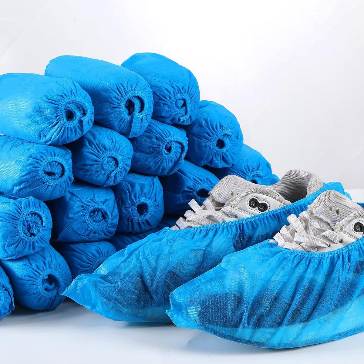 Tigeen 200 Pcs/ 100 Pairs Disposable Shoe Covers Indoor, Blue